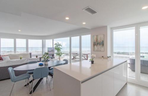 Canet de Berenguer Apartment | Global Properties, Nuevo apartamento con piscina privada y terraza con vistas al mar