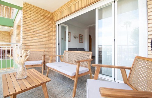 Canet de Berenguer Apartment | Global Properties, Apartamento con terraza y piscina a un paso de la playa