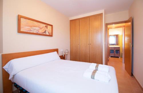 Playa de Almarda Apartment | Global Properties, Apartamento en Marjal de Corinto con Piscina