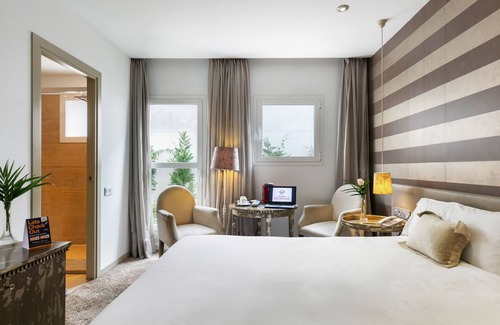 Palomas Hotel | Globales Acis & Galatea