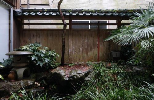 Sado House | GLOCE sado ベースキャンプ 松ヶ崎 ワンちゃんの家族とも泊まれます