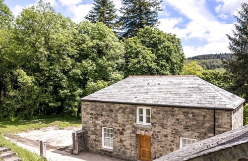 Mount House | Glynn Bull Pen, A Spacious, Secluded & Elegant Barn Conversion In Cornwall