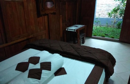 Sleman House | Godean omah ndeso homestay