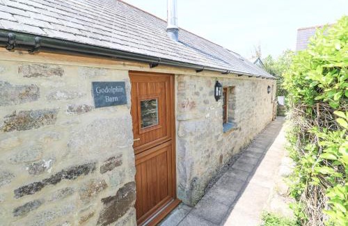 Saint Erth Praze House | Godolphin Barn