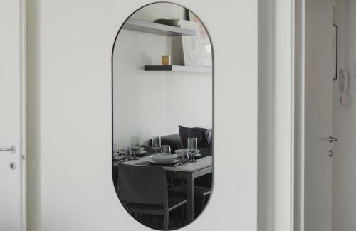 Lorenteggio Apartment | GoHost - Modern and Bright Apartments with Terrace and Balcony