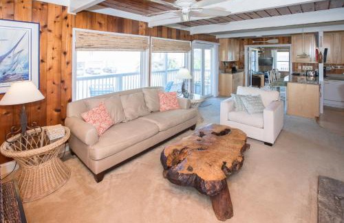 Sandbridge House | Going Coastal