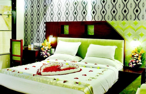 Chithirapuram Hotel | Gokulam Park Munnar