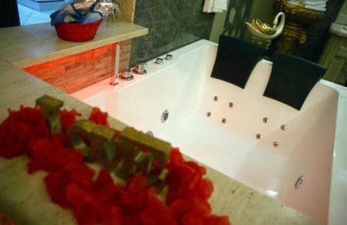 Torre Angela Apartment | Gold luxury suite home roma