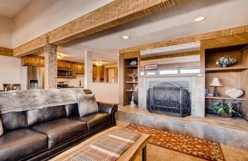 Baldy Mountain Resort | Gold Point Resort 3-Bedroom - Amazing View - Pet Friendly Breckenridge Lodging.