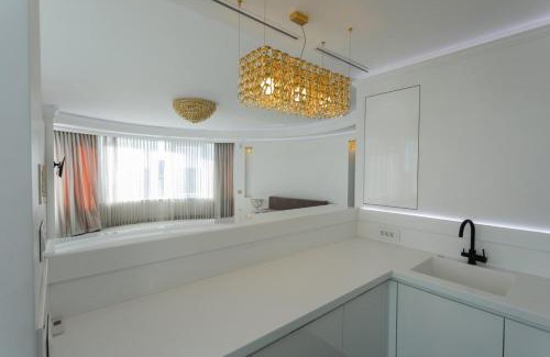Dobrovelychkivka Apartment | Golden Apartments of Arcadia