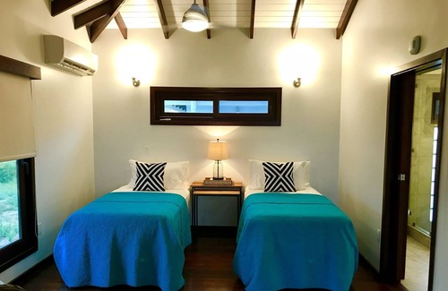 Plantation Apartment | GOLDEN CERT BEACHFRONT South CABANA *SLEEPS 2* in QUIET Plantation