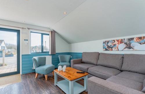 Woolacombe Villa | Golden Coast Leisure Park - Ocean Tide Villa 3 P