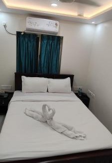 Hireguthi Hotel | Golden dreams