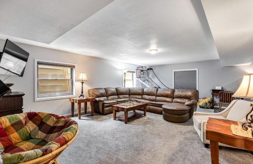 Northwest Colorado Springs House | Golden Hills Retreat A