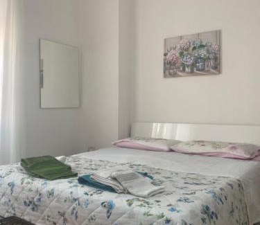 Palmi Apartment | Golden House