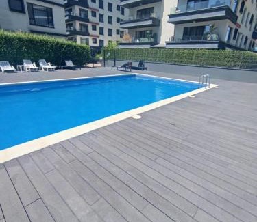 Sector 2 Apartment | Golden Lake Escape