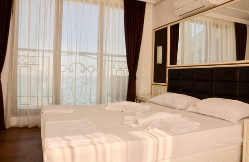 Sunny Beach Hotel | Golden Rainbow VIP Residence