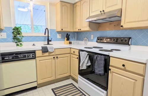 Pleasant View House | Golden Retreat: 3BR Home Near CSM & NREL
