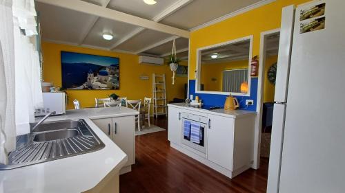 Bowen House | Golden Sands Beach House