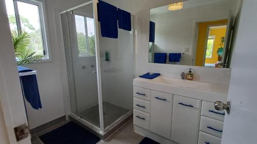 Bowen House | Golden Sands Beach House