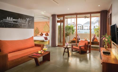 Downtown Siem Reap Hotel | Golden Temple Residence
