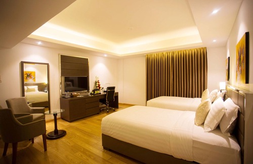 Banani Hotel | Golden Tulip The Grandmark Dhaka