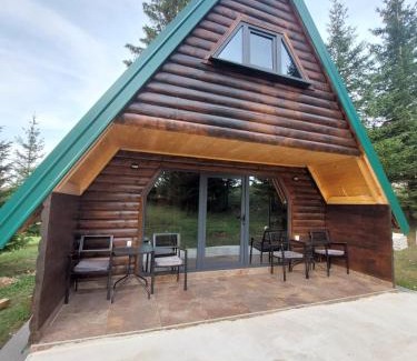 Zabljak Ski Chalet | Golden view 2