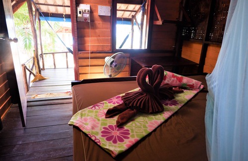 Ranong Hotel | Goldkey Bungalow
