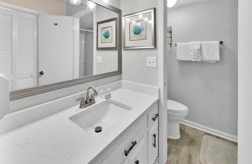 Miramar Beach Cottage | Golf Course 92b 2 Bedroom Condo by Redawning