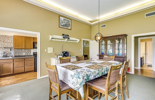 Salado Apartment | Golf Course Views: Family Home w/Yard in Salado!