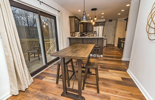 Cresco House | GOLF,Firepit,Hottub,Linens,Casino,Camelback,Kalahari!