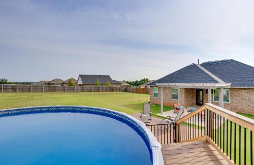 Edmond House | Golf, Swim, Relax Oklahoma Ranchland Retreat