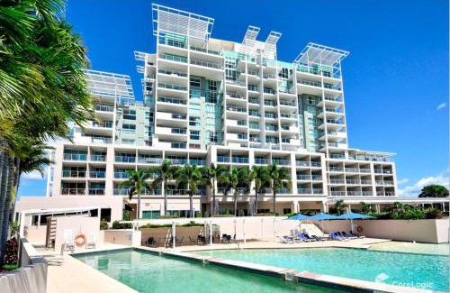 Pelican Waters Apartment | Golfer's Paradise - Pelican Waters