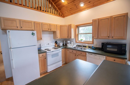 Rome House | GOLFER'S RETREAT ON LAKE ARROWHEAD GOLF COURSE