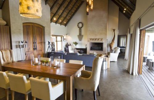 Mossel Bay Cabin | Gondwana Game Reserve