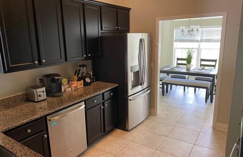 North Port House | Gone Coastal! Large heated pool home 30 min from beaches
