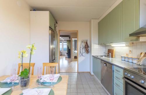 Koillinen District Apartment | Good 3 rooms apartment with free parking & beds for 6!