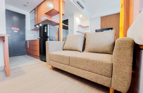 Pinang Apartment | Good And Homey Studio At Collins Boulevard Apartment
