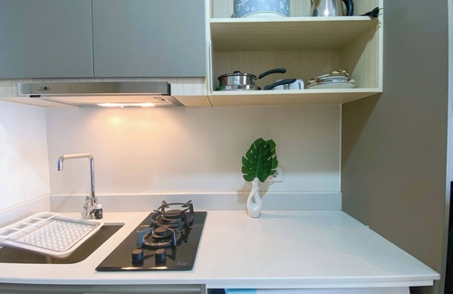 Pantai Indah Kapuk Apartment | Good And Modern Look Studio At Gold Coast Apartment