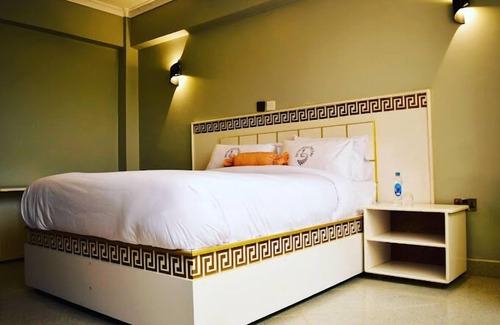 Viwanda Hotel | Good Putt Hotel