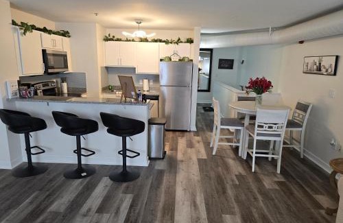 Mile Square Apartment | Good Vibes