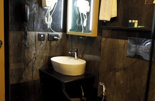 Thampanoor Hotel | Goodland Elegance