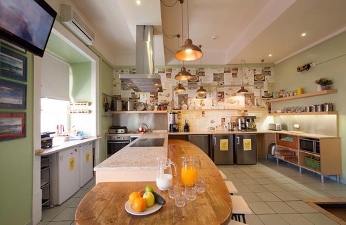 Baixa Hostel | Goodmorning Solo Traveller Hostel