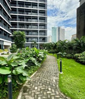 Legazpi Village Apartment | Goodvibes Condotel