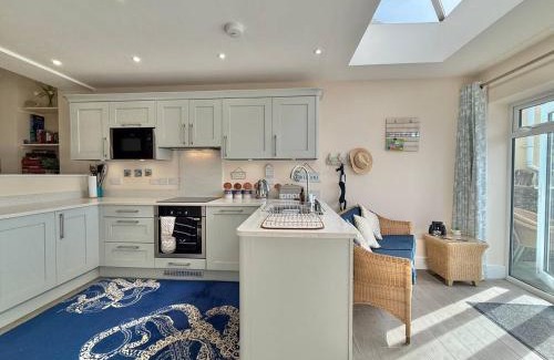 Torcross House | Goodwinds 4 bedroom beachside house