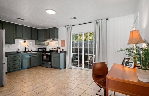 Summerlee House | Gorge Getaway | Near ACE Firepit Pet-Friendly