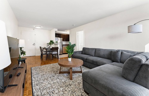 Brookline Apartment | Gorgeous 2BR Next to BU 3718