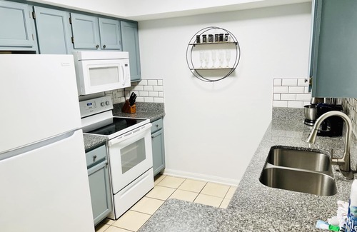Indian Bayou Condo | Gorgeous 3 bed 2 bath condo with pool near beach