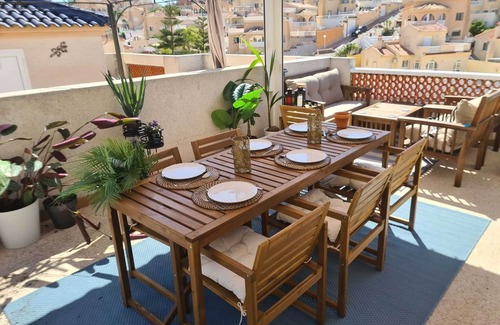 Rojales Apartment | Gorgeous 3 Bed En-Suite, Huge Roof Terrace overlooking Pool and La Marquesa Golf