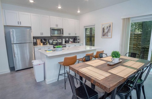 Denver Heights Apartment | Gorgeous 3 BR 2 BA Near Amazing Downtown
